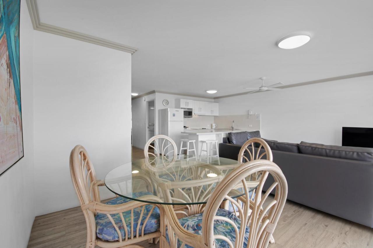 Capeview Apartments - Right On Kings Beach Калаундра Экстерьер фото